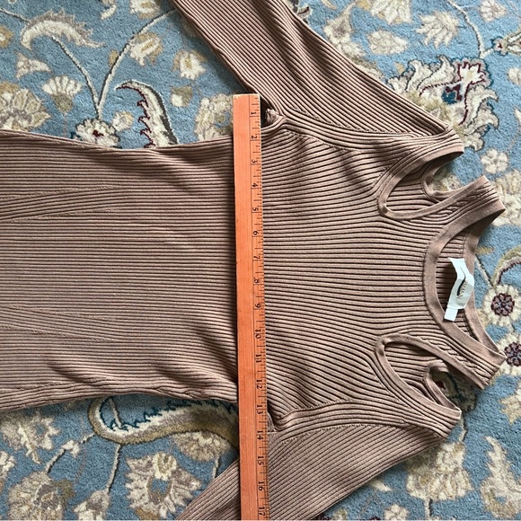 Zimmerman ribbed cut out top - Picture 6 of 7